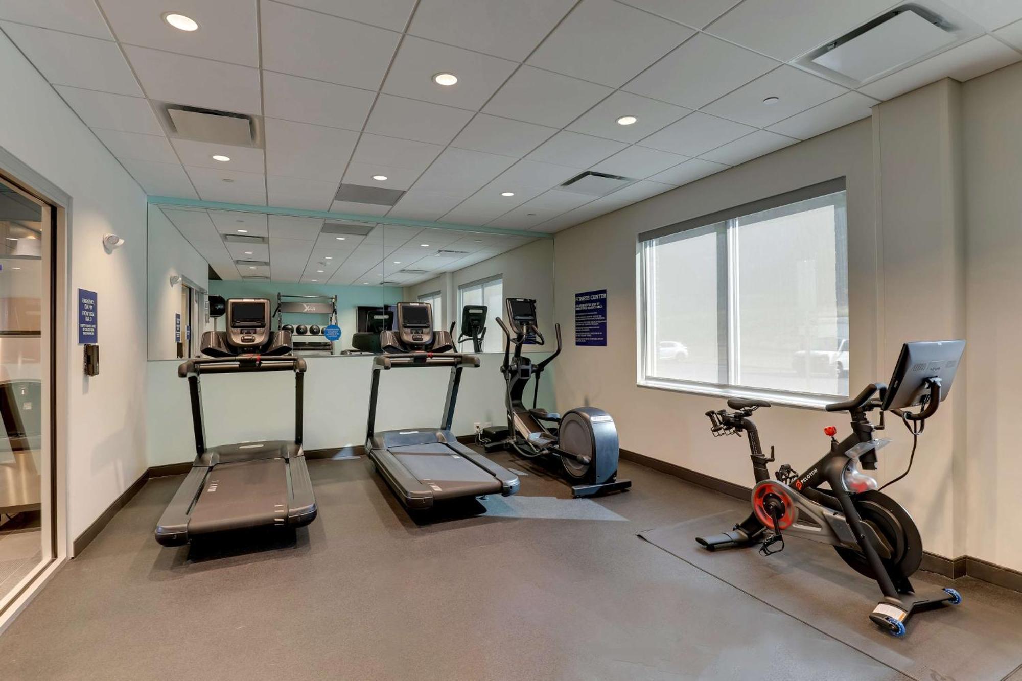 Tru By Hilton Raleigh Garner Hotell Exteriör bild