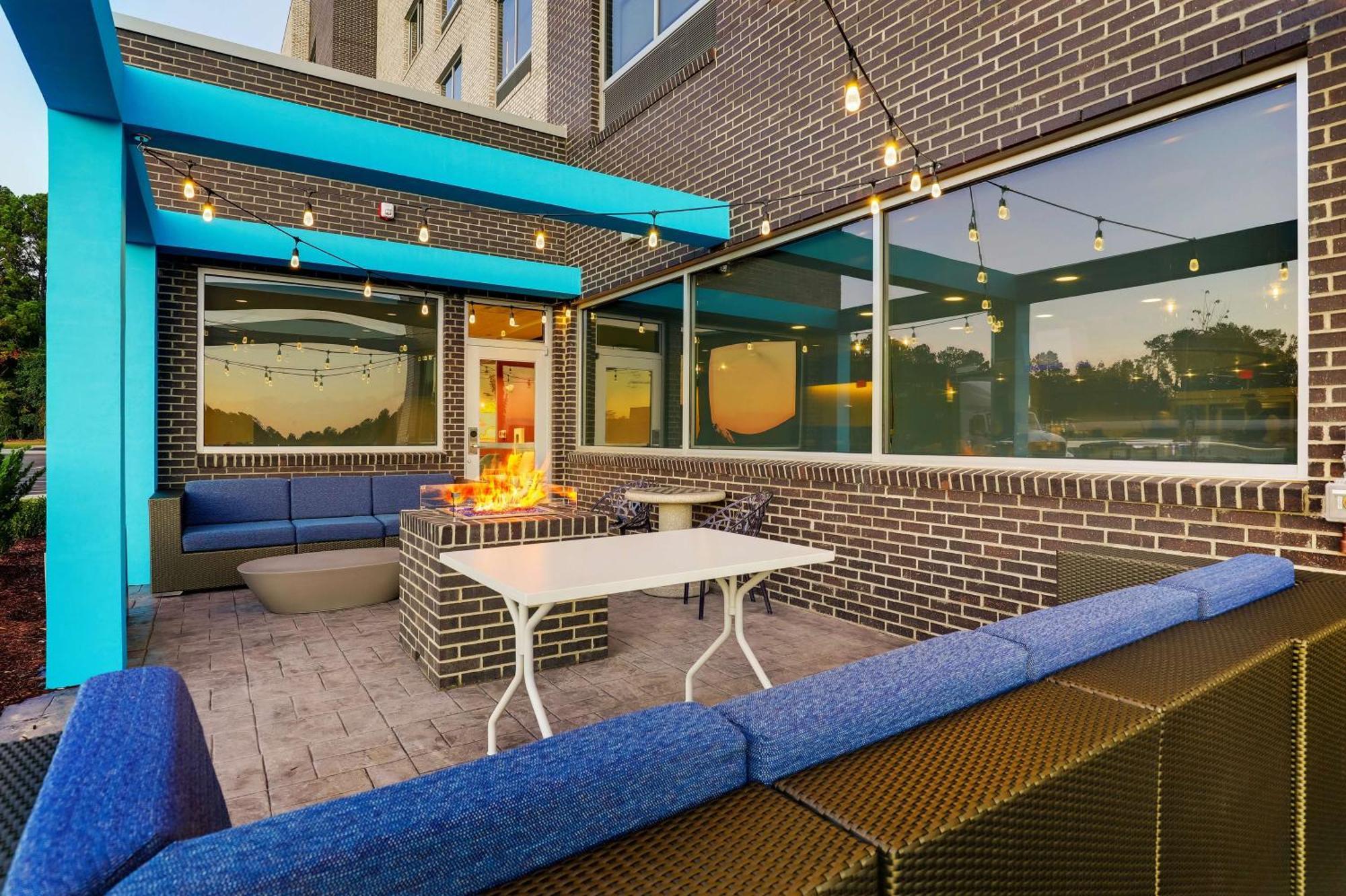 Tru By Hilton Raleigh Garner Hotell Exteriör bild